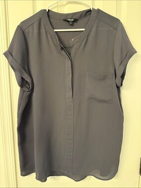 Simply Vera Verawang Women's Short Sleeve Button-Front Blouse in Slate Gray